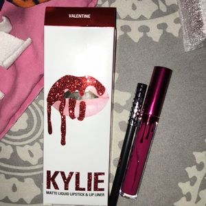 Kylie cosmetics lip kit